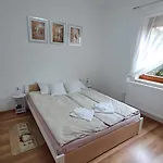 Pihenohaz Pécs