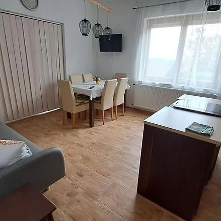 Pihenohaz Vendégház *