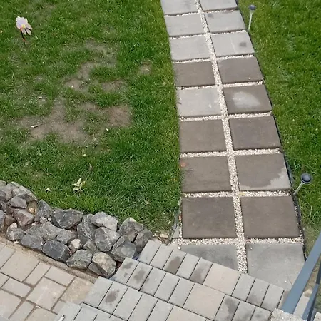 Pihenohaz * Peçuy