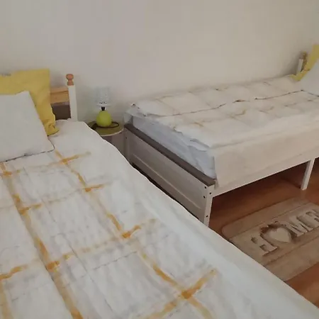 بيت ضيافة Pihenohaz بيتْش