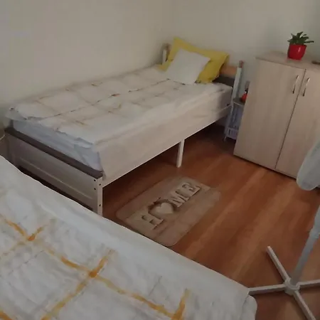 Pihenohaz بيتْش