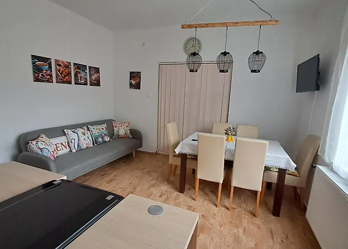 Pihenohaz 게스트하우스 *